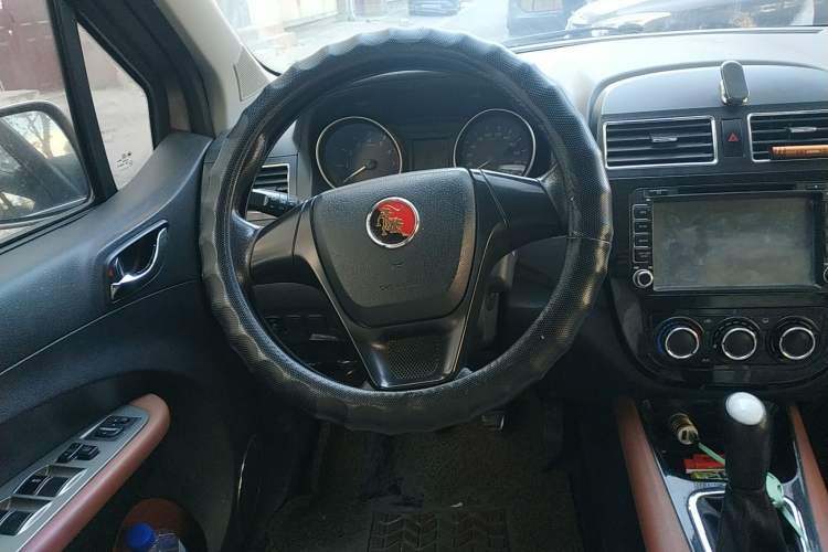 Used FORTHING Joyear X5 2013 1.6L Manual Luxury Model