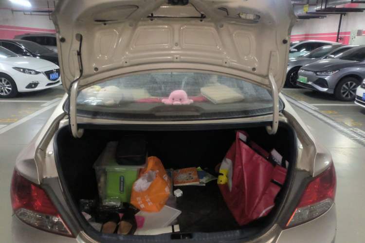 Used Hyundai Verna (older generation) 2010 Sedan 1.4L Automatic Comfort Model GS