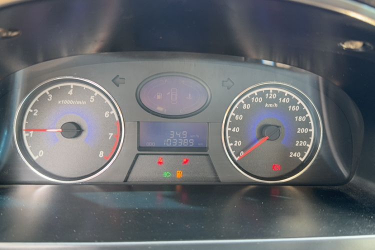 Used Geely Auto Classic Emgrand 2013 Sedan 1.5L Manual Elite Model
