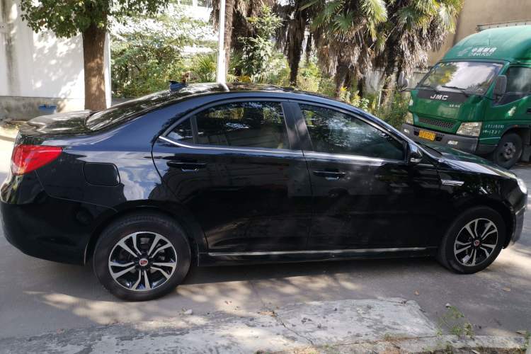 Used Roewe e550 2016 Deluxe Edition