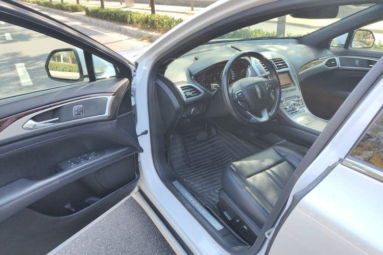 Used Lincoln MKZ 2018 2.0T Premium Edition