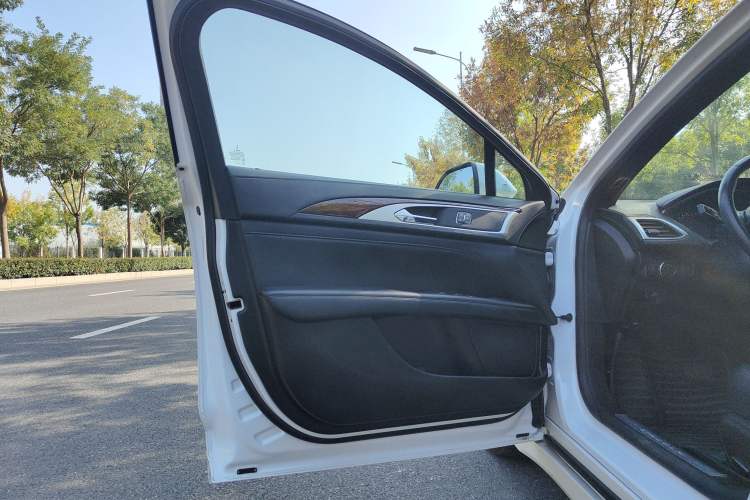 Used Lincoln MKZ 2018 2.0T Premium Edition