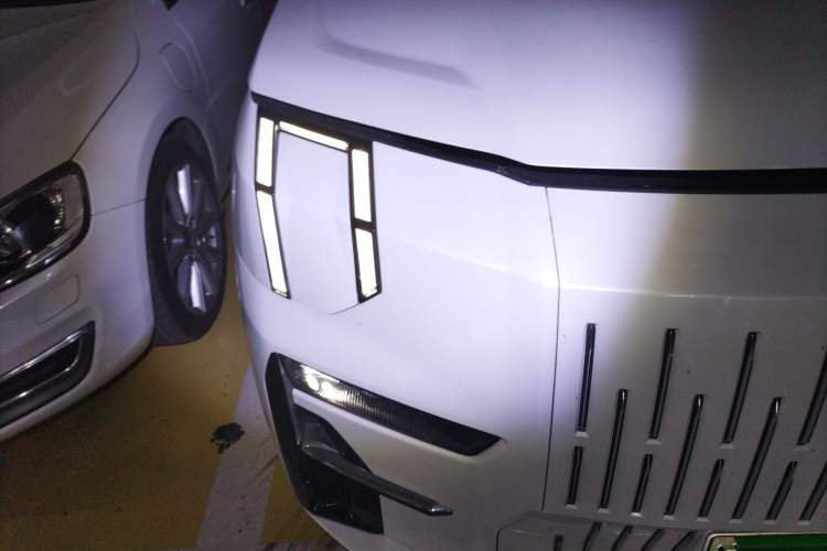 Used Zeekr 009 2022 WE Edition