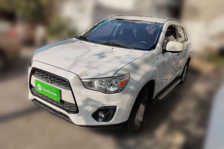 Used Mitsubishi ASX 2012 2.0 Front-Wheel-Drive Xuan Yue Navigation Edition