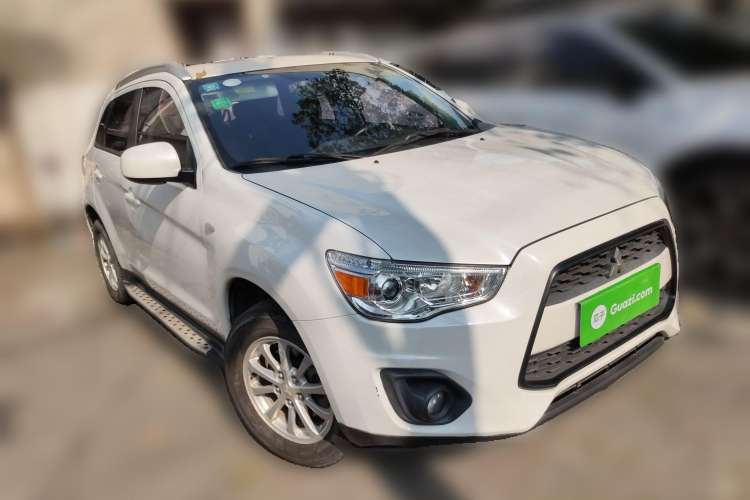 Used Mitsubishi ASX 2012 2.0 Front-Wheel-Drive Xuan Yue Navigation Edition