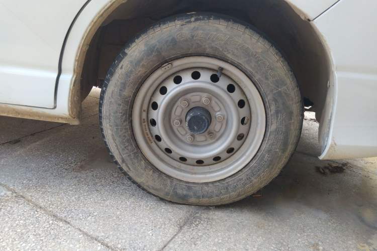 Used Jinbei Express 2020 2.0L Upgraded Version China VI Standard 6-Seater 1TZS