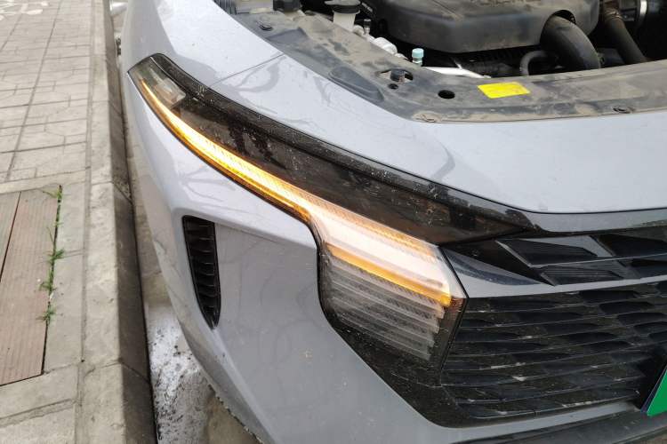 Used Venucia V 2021 260T Idol Edition
