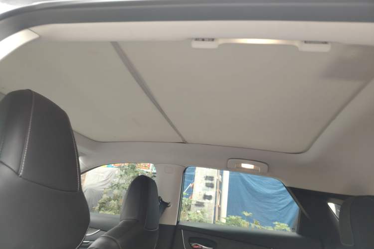 Used Venucia V 2021 260T Idol Edition
