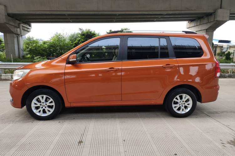 Used Jinbei 750 2015 1.5L Luxury Model
