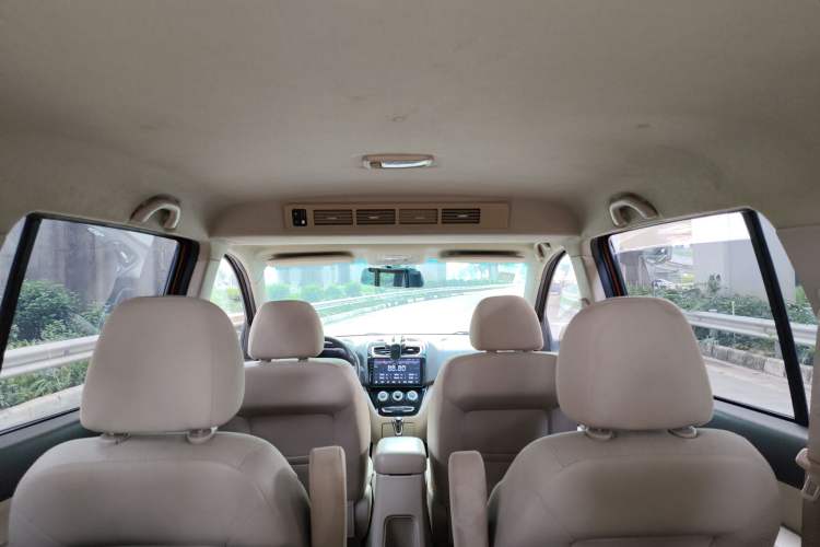 Used Jinbei 750 2015 1.5L Luxury Model
