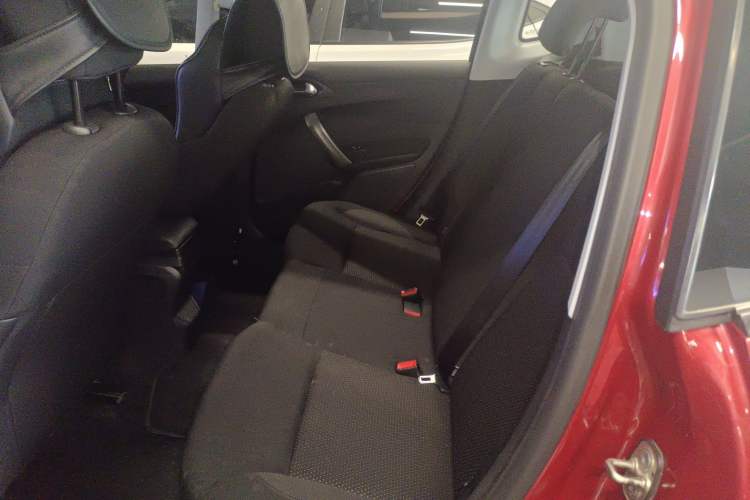 Used Peugeot 2008 2014 1.6L Automatic Fashion Edition
