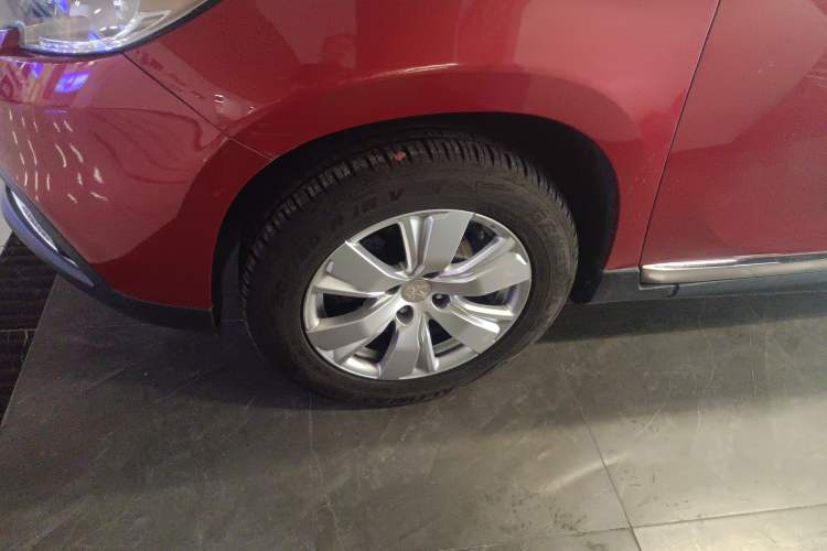 Used Peugeot 2008 2014 1.6L Automatic Fashion Edition
