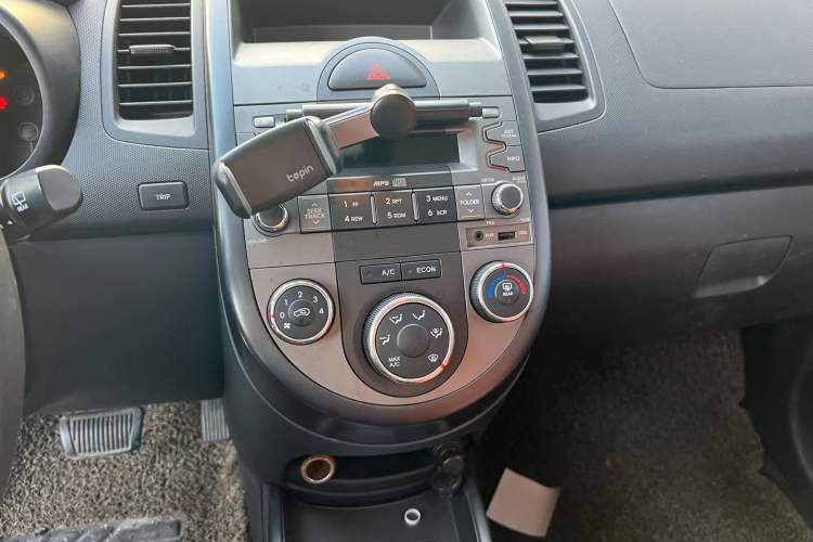 Used Kia Soul 2010 1.6L AT GL
