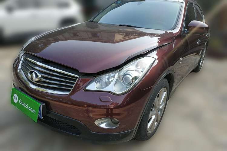 Used Infiniti QX50 2013 2.5L Two-Wheel-Drive Elegant Edition