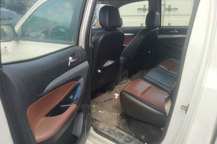 Used Foday Lion F22 2015 2.4L Two-Wheel-Drive Gasoline Standard Version 4G69S4N