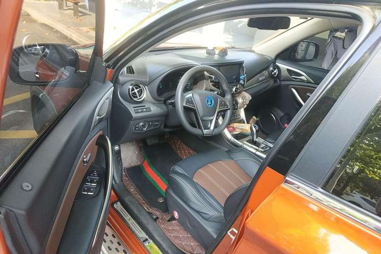 Used BYD Song New Energy 2017 Song DM 1.5TID All-Wheel Drive Luxury Model Driver Seat