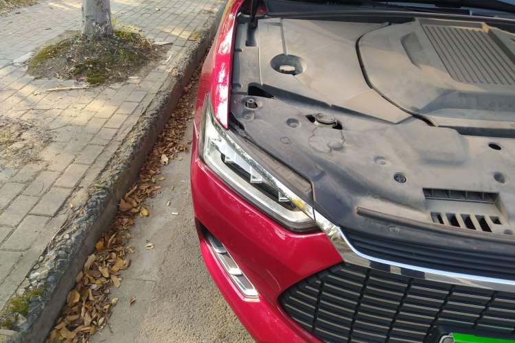 Used BYD Qin Pro New Energy 2018 EV500 Smart Connect Elite Model Right Front Headlight