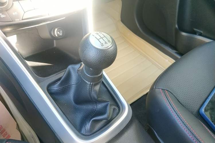 Used Suzuki S-Cross 2014 1.6L Manual Two-Wheel Drive Elite Model
