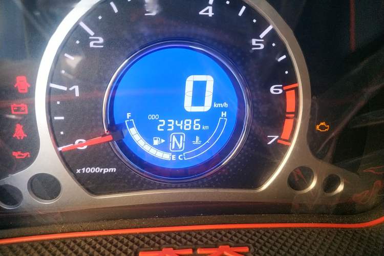 Used Changan Benni 2015 1.4L IMT Luxury Model China IV
