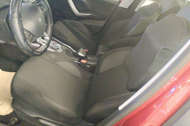 Used Peugeot 2008 2014 1.6L Automatic Fashion Edition
