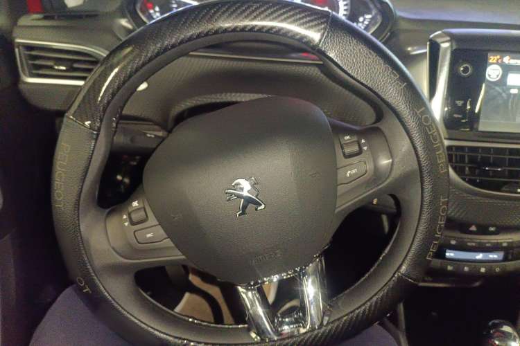 Used Peugeot 2008 2014 1.6L Automatic Fashion Edition
