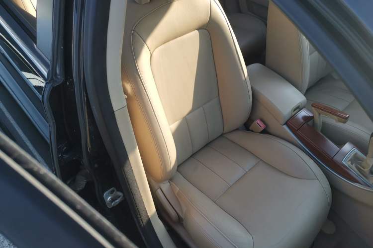 Used Roewe 550 2012 550 1.8L Manual Value Edition