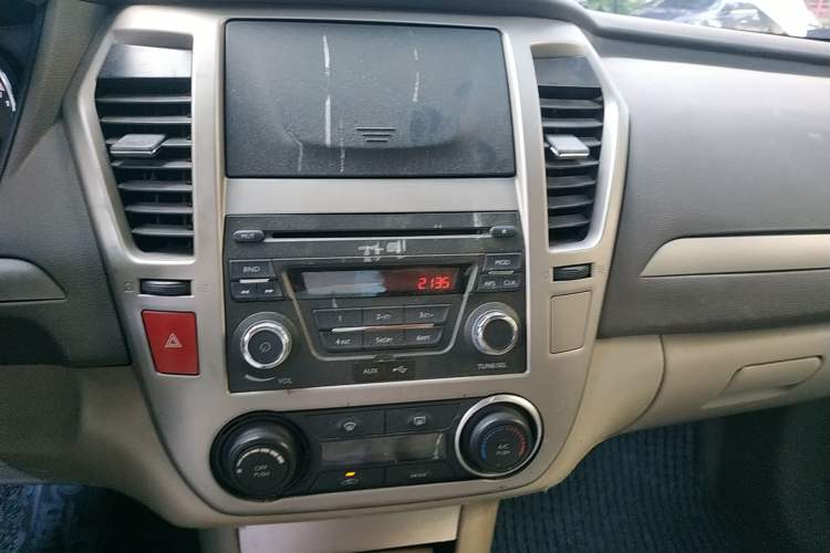 Used Dongfeng Aeolus A60 2014 1.6L Automatic Luxury Model