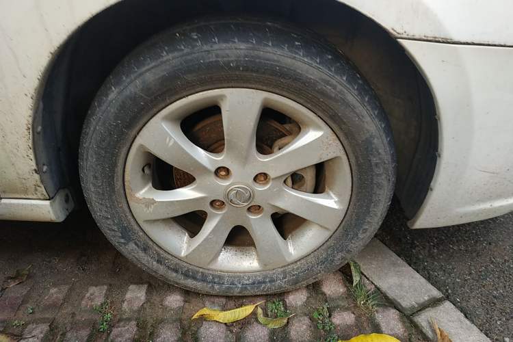 Used Dongfeng Aeolus A60 2014 1.6L Automatic Luxury Model