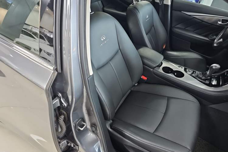 Used Infiniti Q50 2014 3.7L Comfort Edition