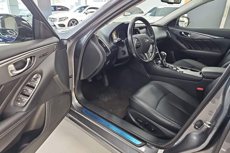 Used Infiniti Q50 2014 3.7L Comfort Edition