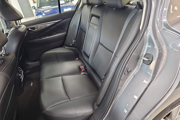 Used Infiniti Q50 2014 3.7L Comfort Edition