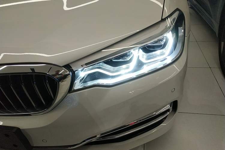 Used BMW 5 Series New Energy 2020 Mileage Upgrade Version 530Le Luxury Package
