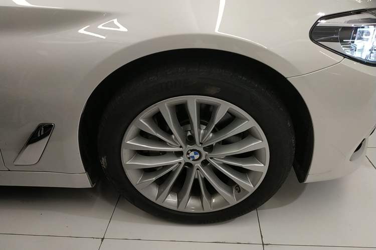 Used BMW 5 Series New Energy 2020 Mileage Upgrade Version 530Le Luxury Package
