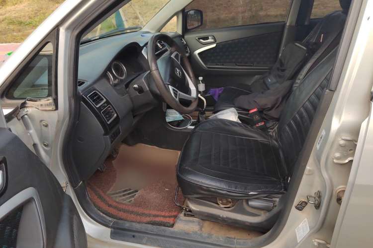 Used Suzuki Liana A6 2015 Hatchback 1.4L Manual Enjoyment Model
