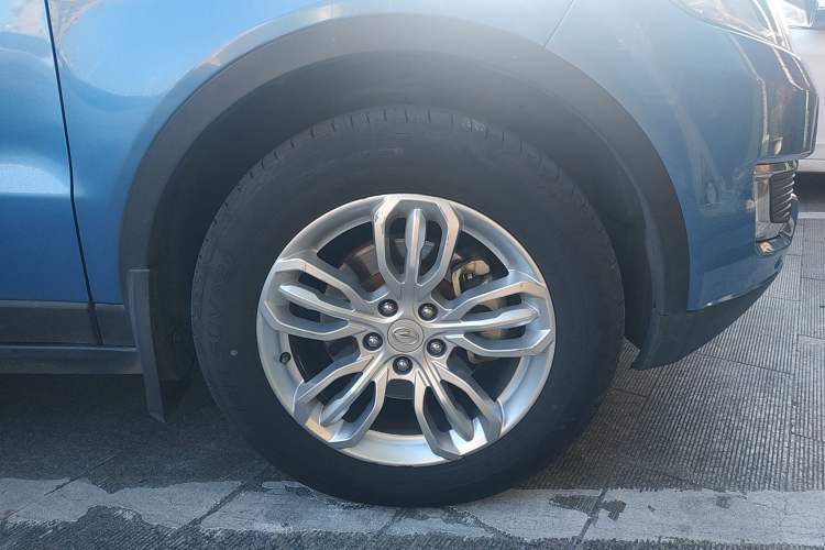 Used Land X7 2015 2.0T Panoramic Luxury Edition