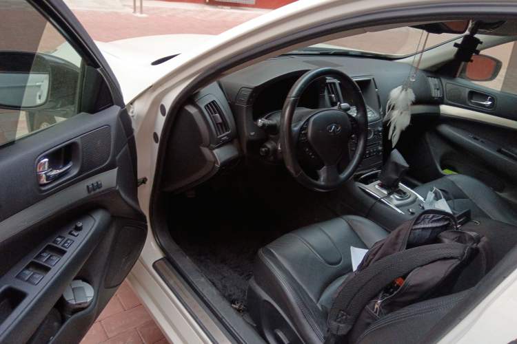 Used Infiniti G Series 2013 G25 Sedan Luxury Sport Edition Driver Seat