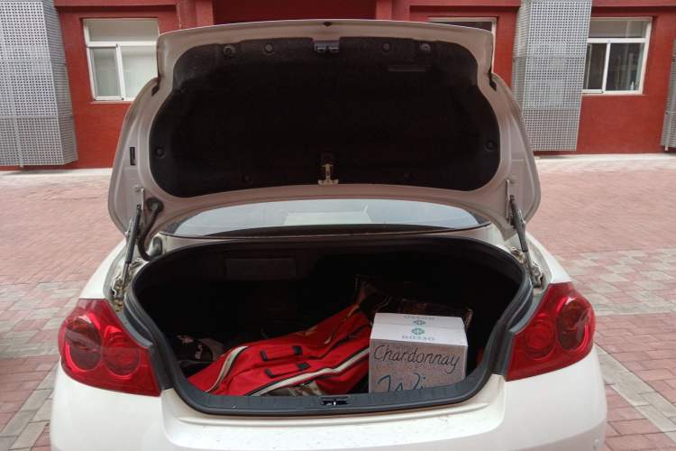 Used Infiniti G Series 2013 G25 Sedan Luxury Sport Edition Trunk