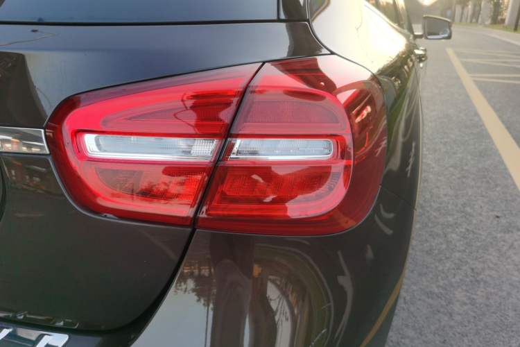 Used Mercedes-Benz GLA 2015 GLA 200 Fashion Model
