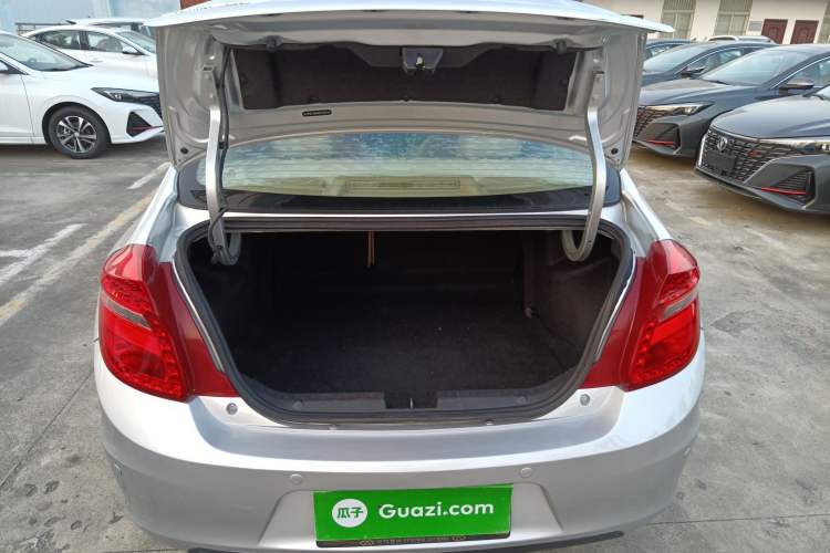Used Chery E3 2013 1.5L Manual ZhiShang Model
