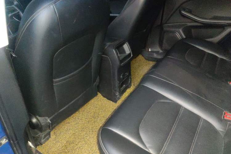 Used Zotye SR9 2017 2.0T Automatic Ultimate Road Edition
