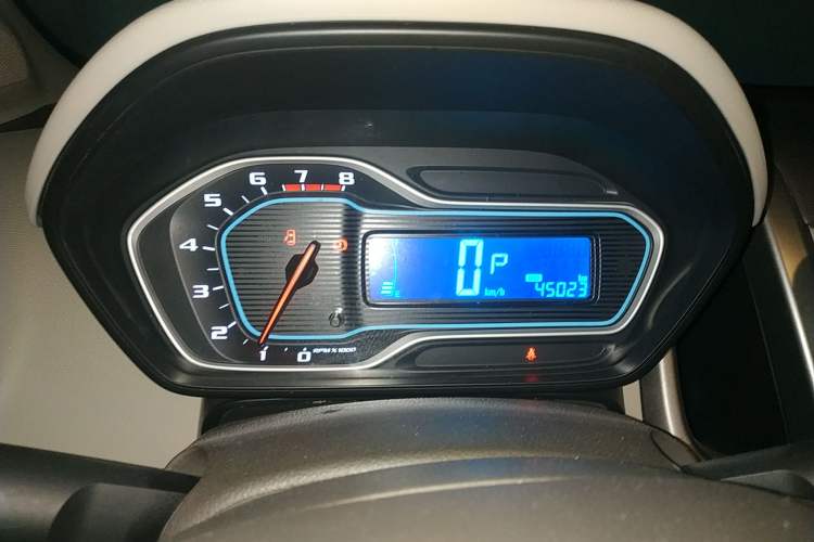 Used Chevrolet Aveo Sonic 2014 Sedan 1.4SL AT Fashion Edition