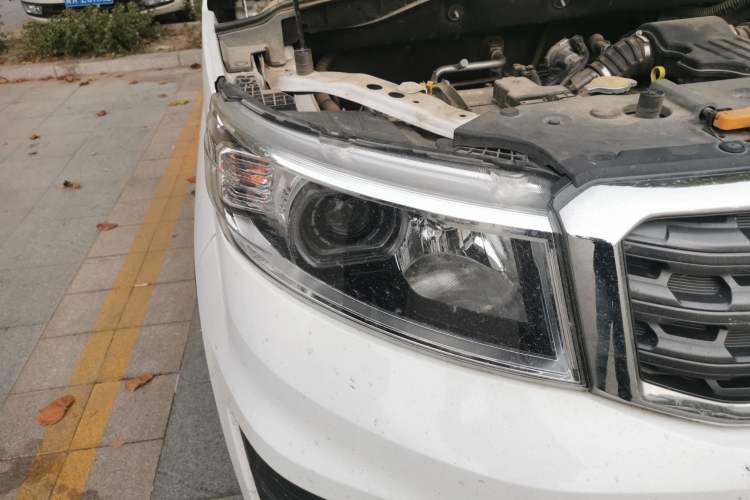 Used CHANGAN OSHAN X70A 2019 1.5L Manual Standard Version China VI
