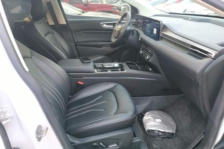 Used Ford Edge 2021 Facelifted PLUS EcoBoost 245 Two-Wheel Drive XLT 7-Seater