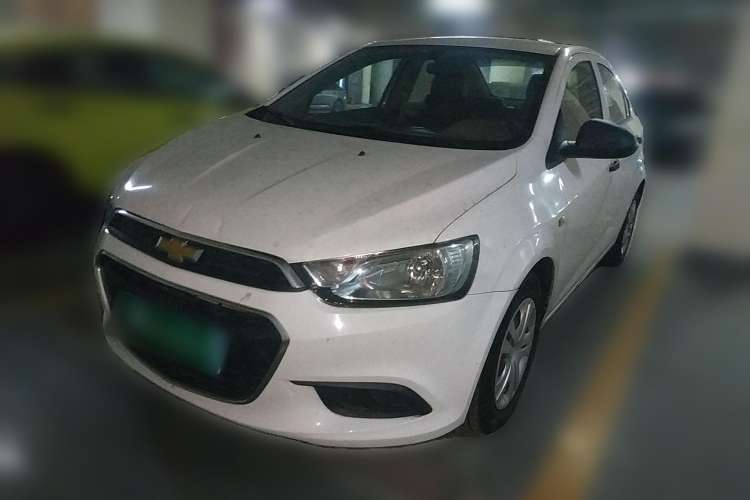 Used Chevrolet Aveo Sonic 2014 Sedan 1.4SL AT Fashion Edition