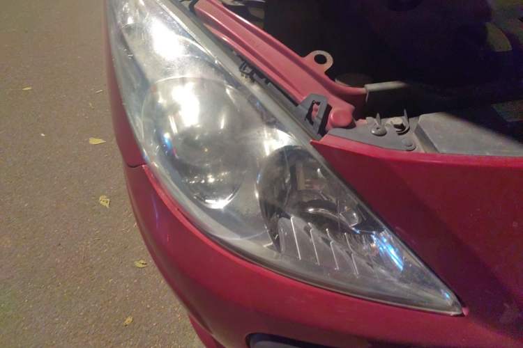 Used Peugeot 307 2008 Hatchback 2.0L Automatic Deluxe Edition Right Front Headlight