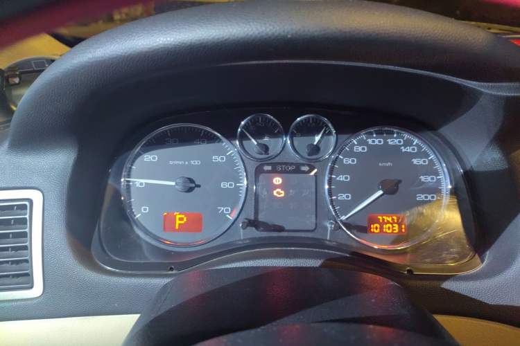 Used Peugeot 307 2008 Hatchback 2.0L Automatic Deluxe Edition Instrument Cluster