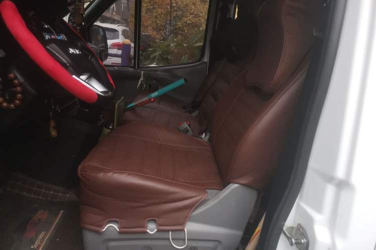 Used JMC Transit 2017 2.8T Commercial Version Short Wheelbase Mid-Roof 6/7/8-Seater JX493