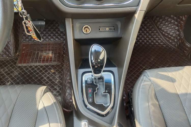 Used Baojun 630 2016 1.5L automatic comfort version
