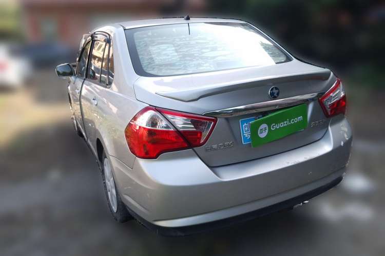 Used Venucia D50 2015 1.6L Manual Fashion Edition
