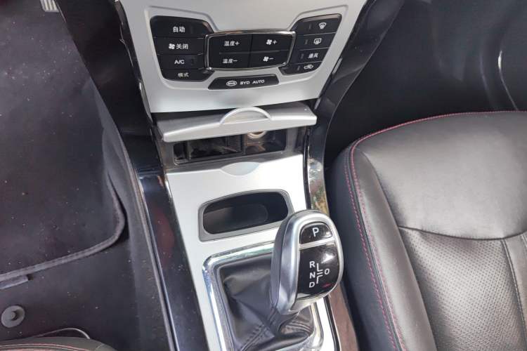 Used BYD e5 2018 Travel Edition
